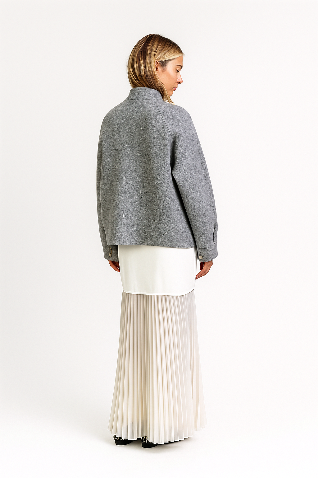 Cappetta corta con brillantini modello Criolite di Patrizia Parma