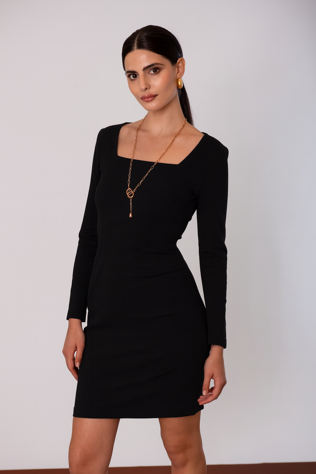 Tubino scollo quadro con accessorio Sistes's